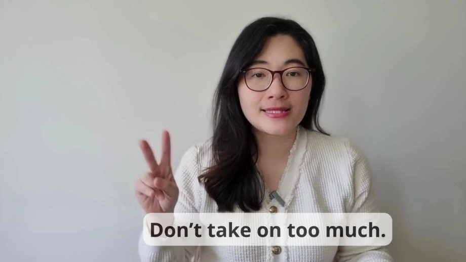 Nghĩa của cụm từ "Đừng ôm đồm" trong tiếng Anh