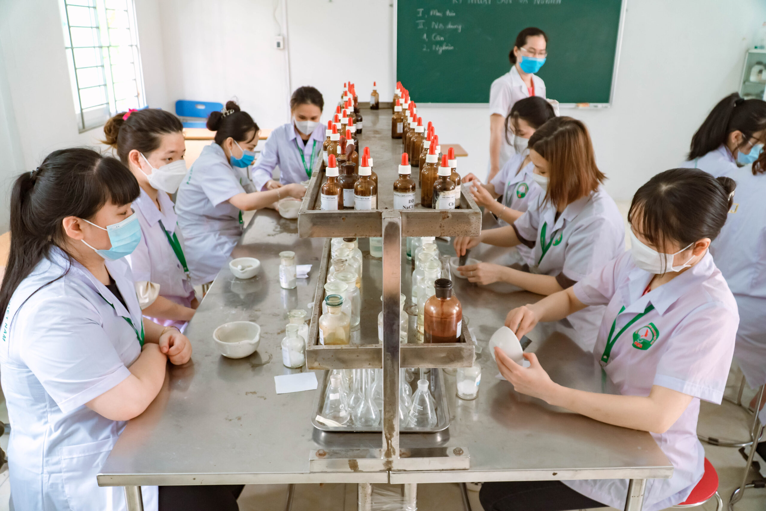 Tình Hình Tuyển Dụng Lạc Quan